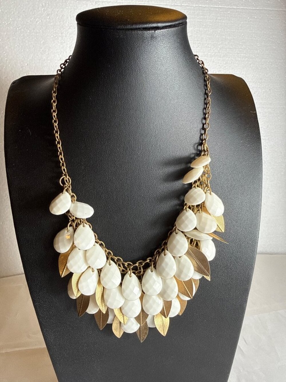 etc! Y2K Gold Leaf White Teardrop Bib Necklace Chunky Boho Statement Glam